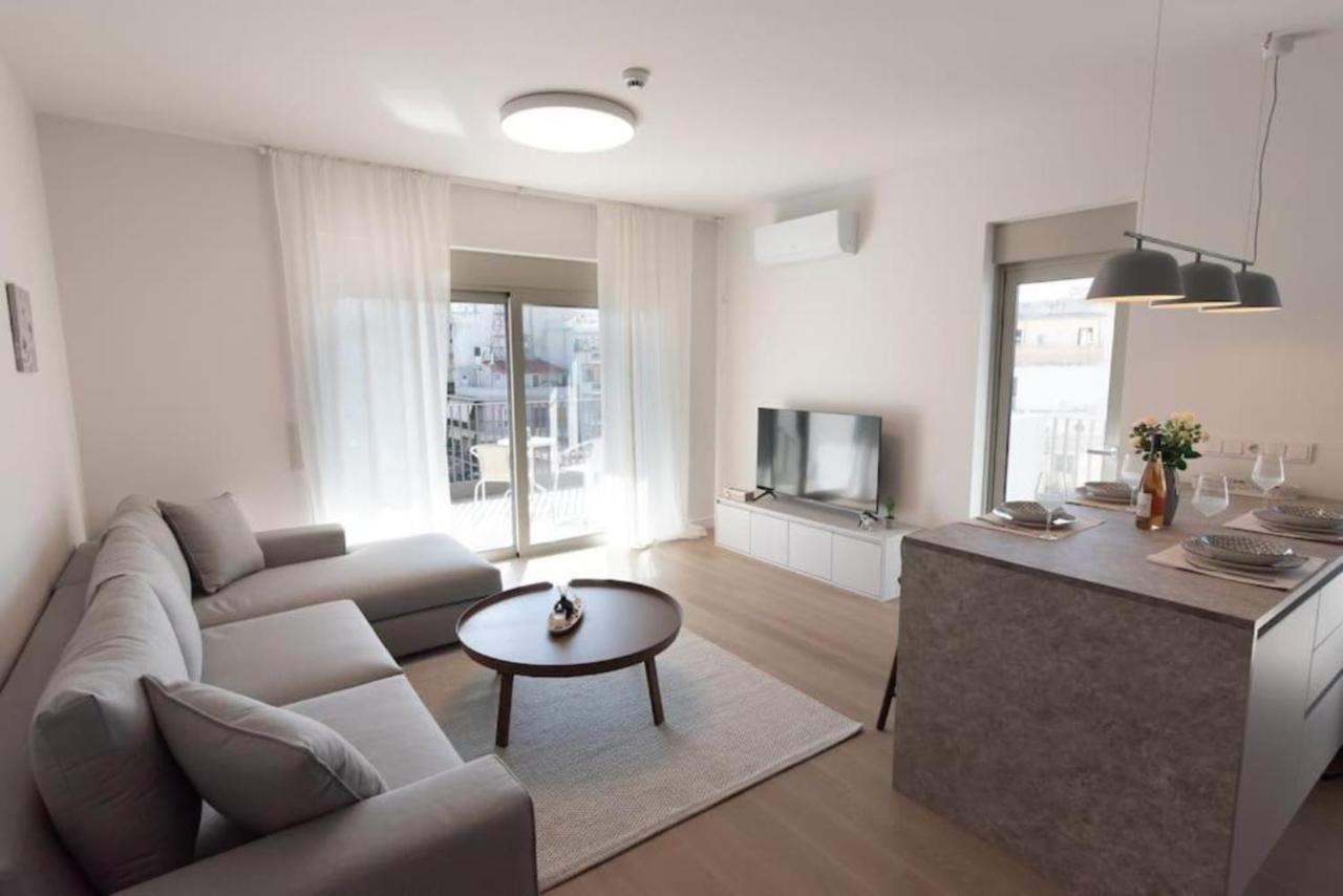 Bright Apartment In The New Building Athene Buitenkant foto