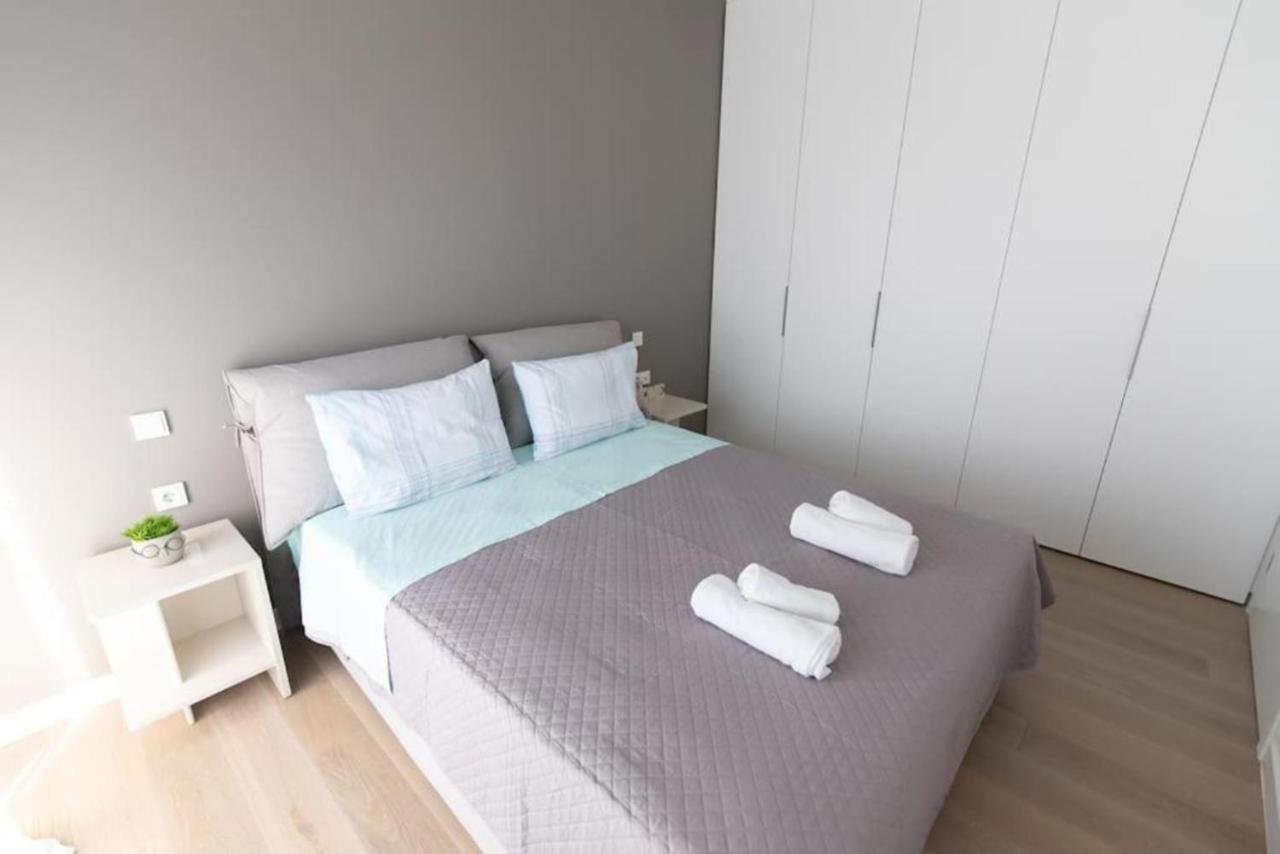 Bright Apartment In The New Building Athene Buitenkant foto